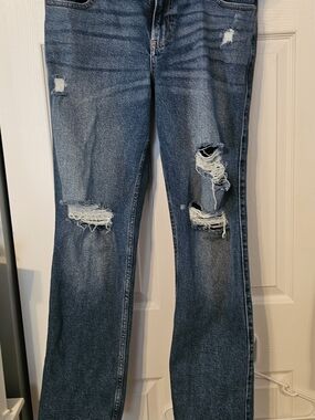 Hollister Distressed Straight-Leg Jeans in Blue